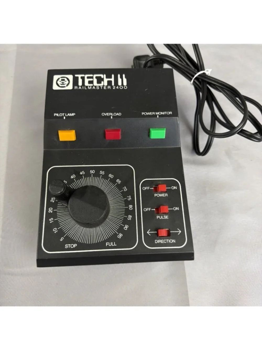 MRC Tech II Railmaster 2400 Model Train Control Powerpack Transformer - Picture 2 of 6